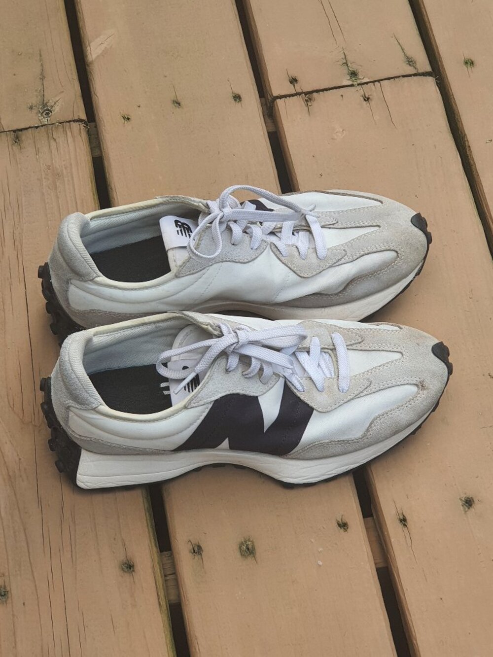 New Balance 327 Men's Size 9.5